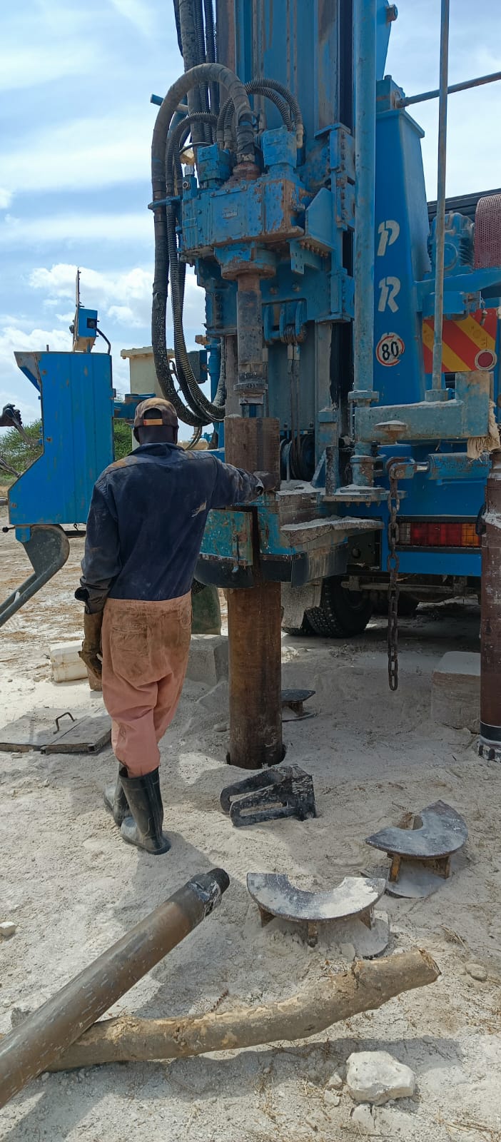 Borehole drilling rig operation